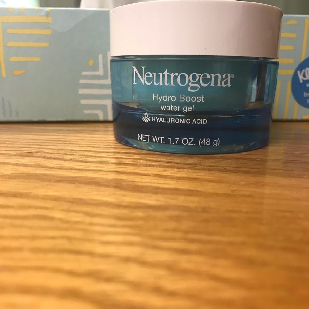 Neutrogena Hydro Boost water gel w/Hyaluronic Acid